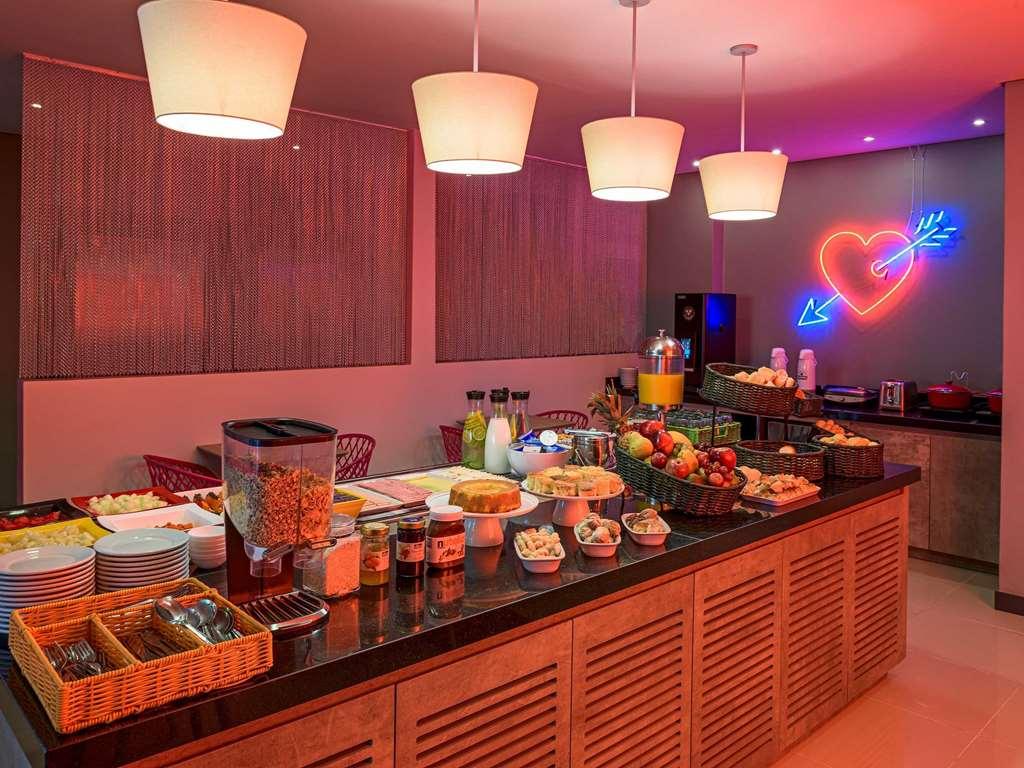 Ibis Styles Franca Hotel Restoran gambar